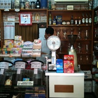 Photo prise au Torrefazione Oriental Caffè - Coffee Roasting Italy par Pietro Blu le8/29/2011