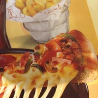 Photo taken at Pizza Hut by Mert H. on 8/15/2012