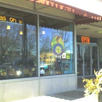 Photo taken at Expressly Leslie Vegetarian Specialties by Scooby O. on 12/27/2011