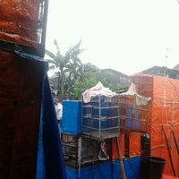Photo taken at Pasar Burung Jatinegara by Prs T. on 3/25/2012