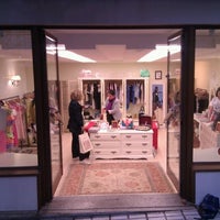 รูปภาพถ่ายที่ Cherries Boutique โดย Borja n. เมื่อ 8/25/2011