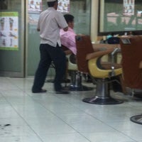 Photo taken at Arafah Barbershop &amp; Refleksi by Muljanto W. on 2/22/2012