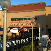 9/15/2011 tarihinde Lamar J.ziyaretçi tarafından McMashers Sports Bar And Grill'de çekilen fotoğraf