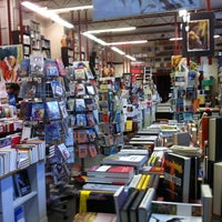 Photo taken at Leoniana Libreria by Danilo C. on 8/8/2011
