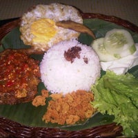 Review Ayam Bakar Podomoro Solo