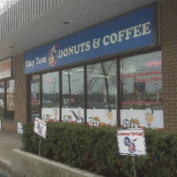 Photo taken at Tiny Tom&amp;#39;s Donuts by Melanie B. on 4/27/2011