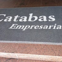 Photo taken at Edificio Catabas Empresarial by Silvio L. on 1/4/2012