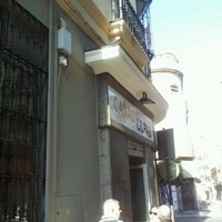 Photo taken at La Saga Cañas y Copas by Victor M. S. on 1/26/2012