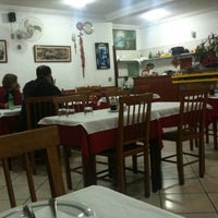 Photo taken at Restaurante Muralha da China by Rafael T. on 7/27/2012