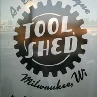 รูปภาพถ่ายที่ The Tool Shed: An Erotic Boutique โดย Ben R. เมื่อ 8/30/2012