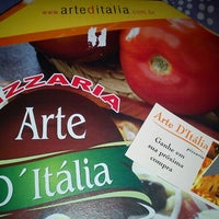 Photo taken at Art D&amp;#39;Itália Pizzaria by Érica S. on 8/9/2012