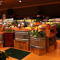 Photo taken at Wynn&amp;#39;s Market by Fabio R. on 3/17/2012