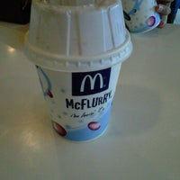 Photo taken at McDonald&amp;#39;s by Inez O. on 7/5/2012
