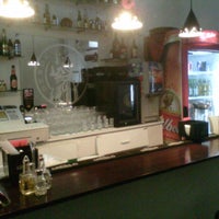 รูปภาพถ่ายที่ Pintas Bar &amp;amp; Lounge โดย Maury R. เมื่อ 2/27/2012