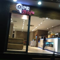 Photo taken at Ora Steak &amp;amp; Burgers by Ercan B. on 7/29/2012
