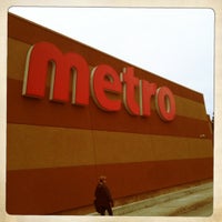 รูปภาพถ่ายที่ Metro โดย John B. เมื่อ 2/5/2012