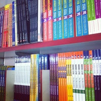 Photo taken at Big Bookshop by Kai F. on 8/20/2012