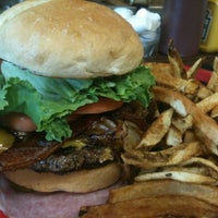 Photo taken at Big Daddy&amp;#39;s Burgers by Jerry T. on 8/29/2012