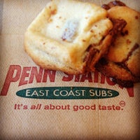 8/21/2012 tarihinde Robert S.ziyaretçi tarafından Penn Station East Coast Subs'de çekilen fotoğraf