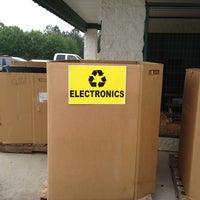 Photo taken at Old Dixie Hwy. Landfill and Convenience Center by Recycling B. on 4/21/2012