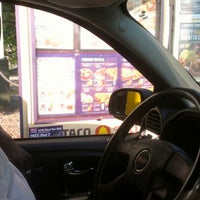 Photo taken at Taco Bell by Catrice W. on 6/29/2012