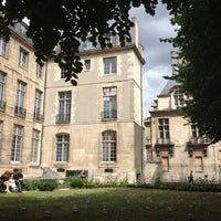 Photo taken at Jardin de la Bibliothèque historique by Lucie on 8/7/2012