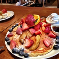 Photo taken at Cafe Kaila by こまゆ ね. on 8/18/2012