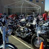 Foto tirada no(a) High Country Harley-Davidson por Leah F. em 3/10/2012