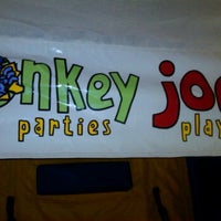 Foto tirada no(a) Monkey Joe&amp;#39;s - Boca Raton por Richard M. em 1/15/2012