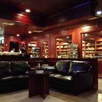 Снимок сделан в Ultimate Cigar Lounge &amp;amp; Hookah Bar пользователем Chris N. 4/28/2012