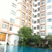 Photo taken at Q House Condo Sathorn - Swimming Pool by Tongta V. on 3/22/2012