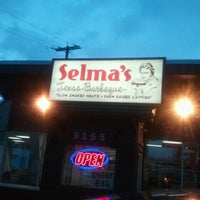 11/10/2011 tarihinde Samba L.ziyaretçi tarafından Selma&amp;#39;s Texas Barbecue'de çekilen fotoğraf