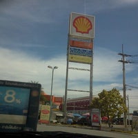 8/20/2012 tarihinde Jirawit P.ziyaretçi tarafından Shell'de çekilen fotoğraf