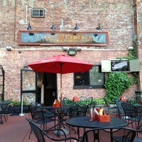 8/26/2012 tarihinde Karole D.ziyaretçi tarafından The Times Irish Pub &amp;amp; Restaurant'de çekilen fotoğraf