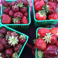 Photo taken at Wychwood Barns Farmers&amp;#39; Market by Suzanne L. on 6/25/2011