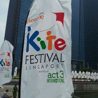 Photo taken at Kite Festival Singapore 2011 (Presented by Act3 Internatiomal) by Sdk C. on 9/3/2011