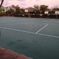 Photo taken at Plearn Pat&amp;#39; Basketball Court by วิมล ค. on 4/19/2012