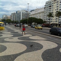 Photo taken at Feirinha de Artesanato de Copacabana by Camilo R. on 12/14/2011