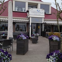 Photo taken at Restaurant Havenrijk by Tom B. on 5/14/2012