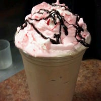 Photo taken at Duos Coffee and Ice Cream by Abbie K. on 12/6/2011