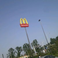 Das Foto wurde bei McDonald&amp;#39;s von Willem v. am 5/21/2011 aufgenommen