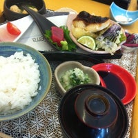 Photo taken at 亀よし by Eri❤️️ on 12/5/2011