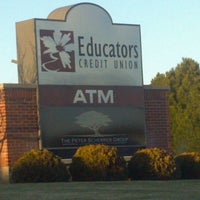 Das Foto wurde bei Educators Credit Union of Burlington von Jennifer E. am 12/9/2011 aufgenommen