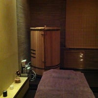 Photo taken at Okinawa Spa by Алина А. on 4/26/2012