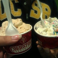Photo taken at Cold Stone Creamery by Cuca A. on 8/23/2011
