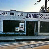 Photo taken at JAMIE&amp;#39;S DELICATESSEN by TONY A. on 12/22/2011