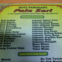 Photo taken at Roti Panggang Palasari by Tanasil W. on 9/5/2012