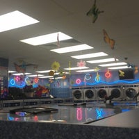 Photo taken at Soap Box Laundry by FERNANDO U. on 8/2/2012