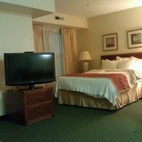 Foto scattata a Residence Inn by Marriott Baltimore BWI Airport da Rb il 12/23/2011