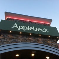 Photo taken at Applebee&#39;s Grill + Bar by Gvision 1. on 4/4/2011
